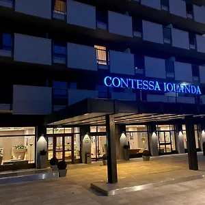 & Contessa Jolanda Aparthotel